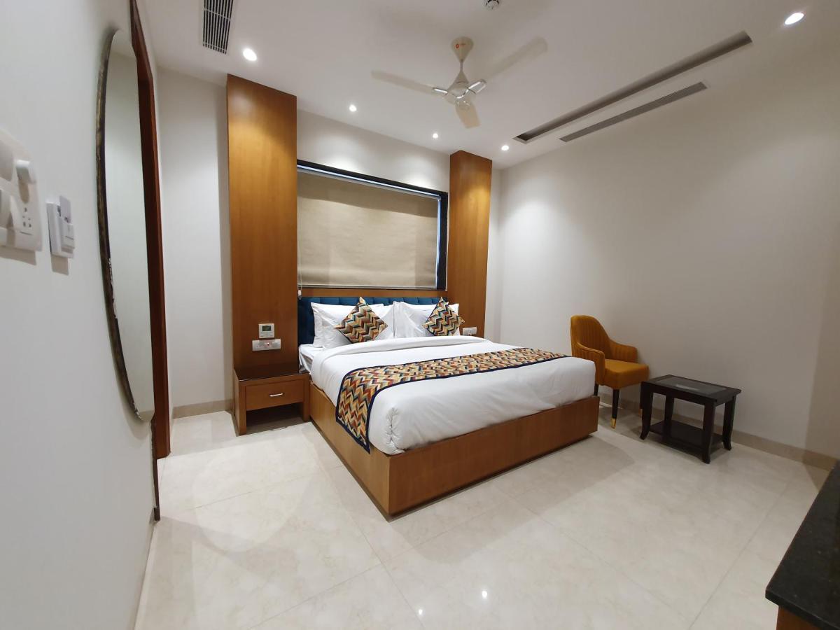 Hotel Classio Royale Amritsar Exteriör bild