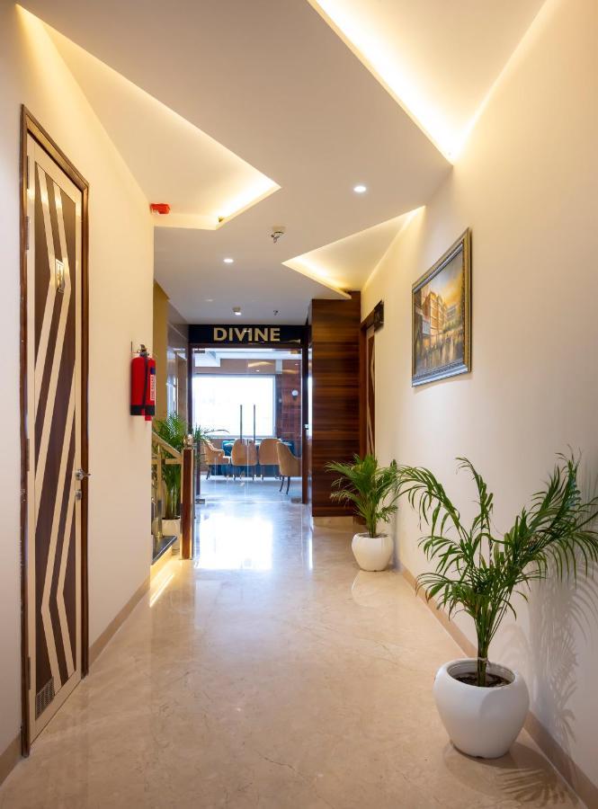 Hotel Classio Royale Amritsar Exteriör bild