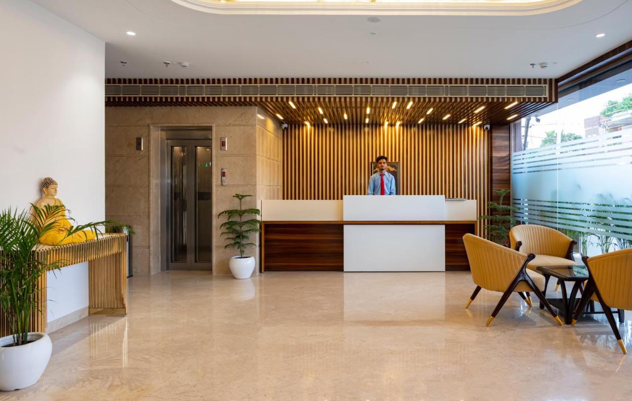Hotel Classio Royale Amritsar Exteriör bild