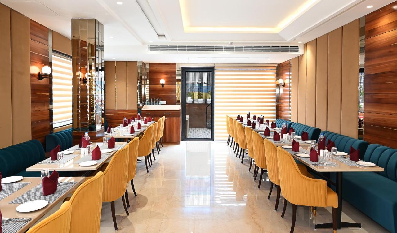 Hotel Classio Royale Amritsar Exteriör bild