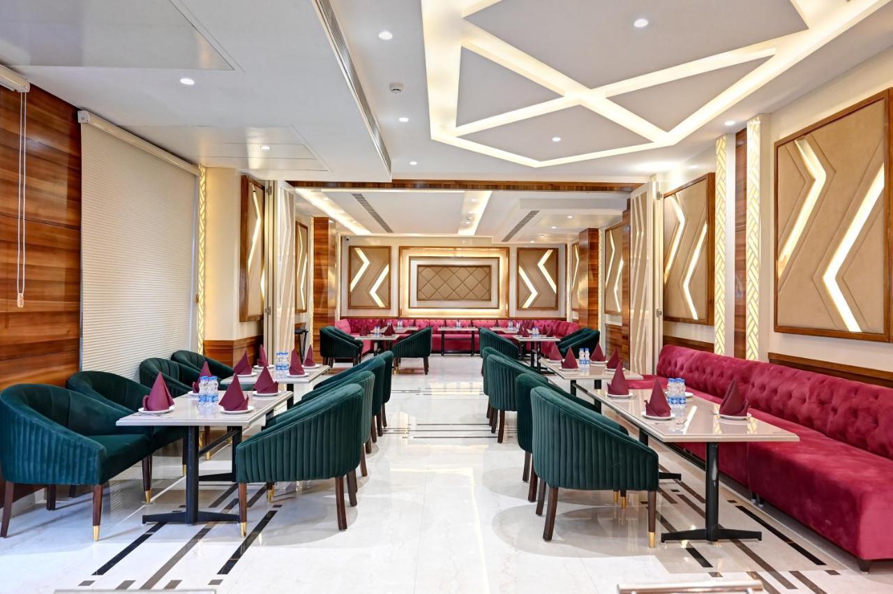 Hotel Classio Royale Amritsar Exteriör bild