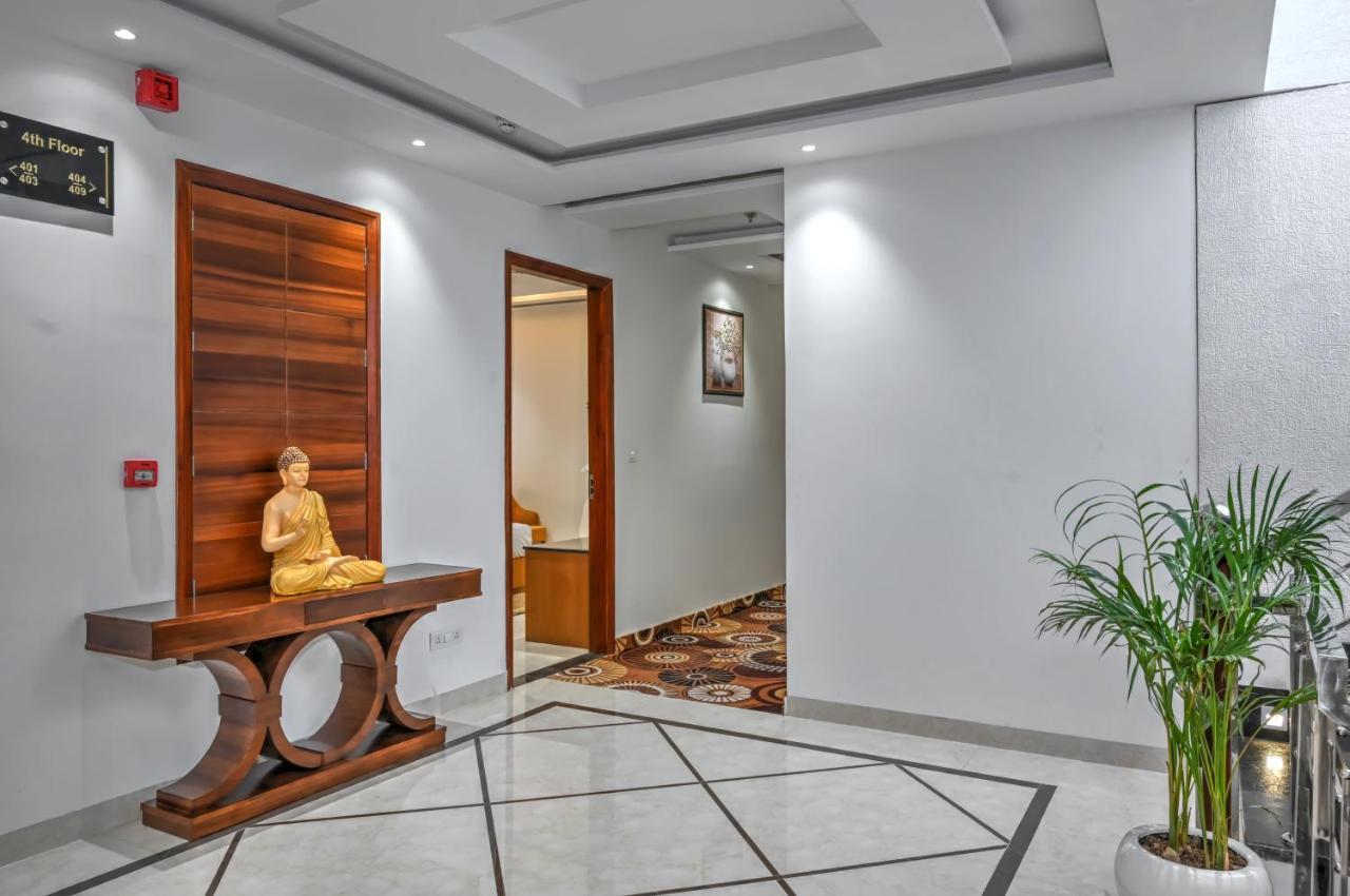 Hotel Classio Royale Amritsar Exteriör bild