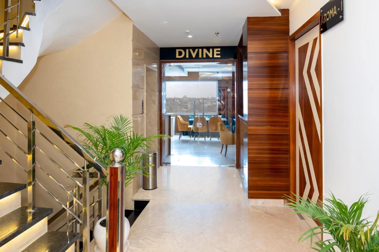 Hotel Classio Royale Amritsar Exteriör bild