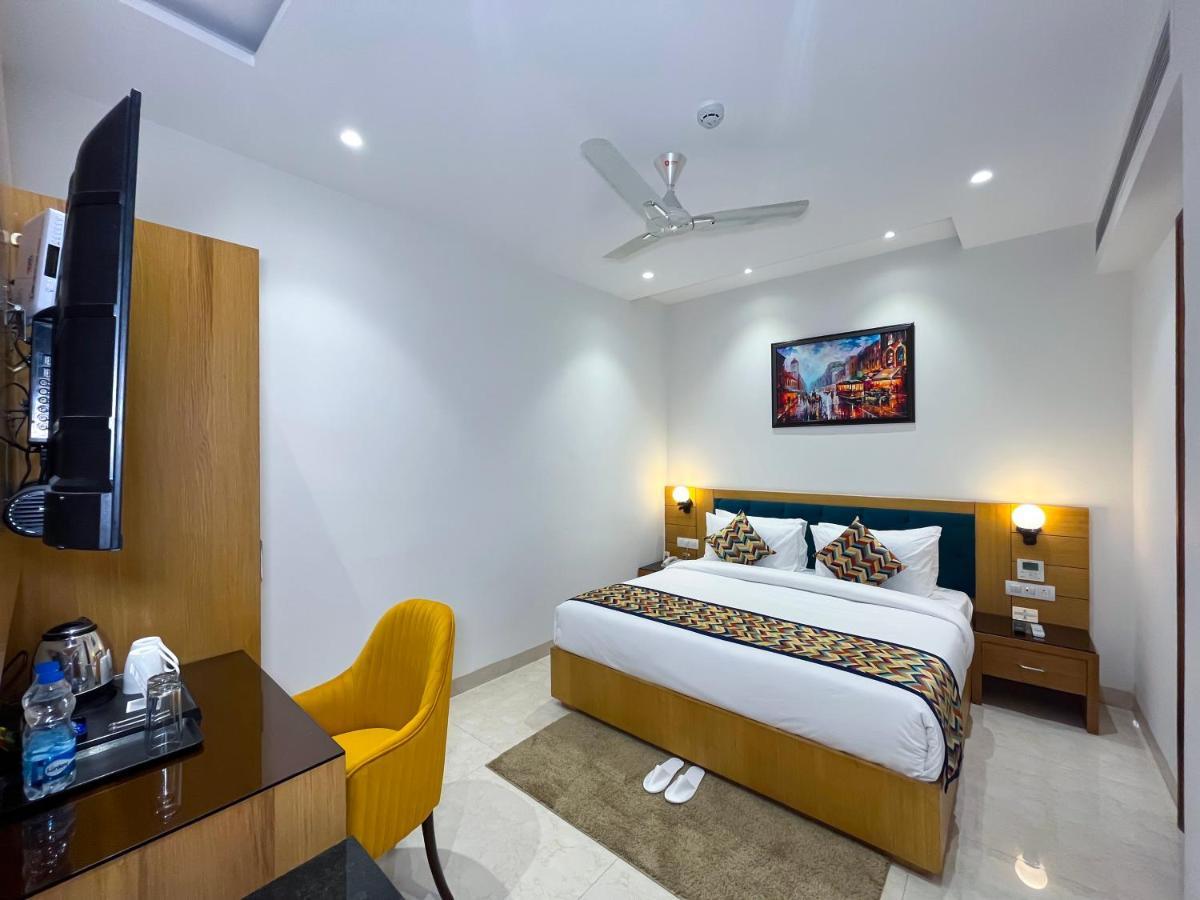 Hotel Classio Royale Amritsar Exteriör bild